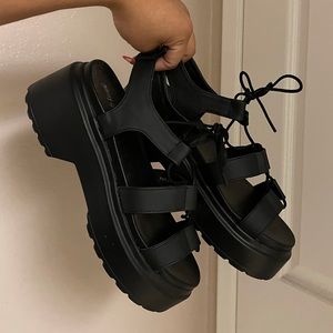 Faux leather lace up chunky platform sandals